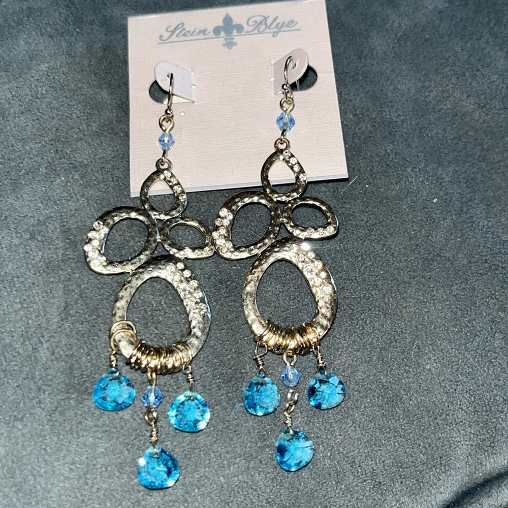NEW Gold plated earrings w crystals and blue crystals